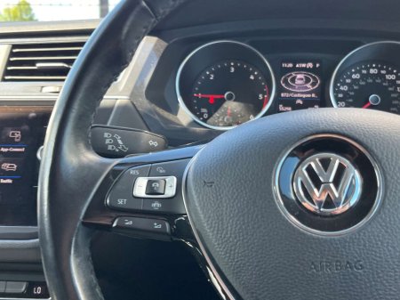 2020 Volkswagen Tiguan - photo 17