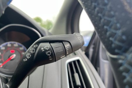 2017 Ford Focus - photo 15
