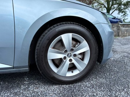 2017 Skoda Superb - photo 20