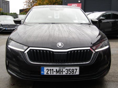 2021 Skoda Octavia - photo 2