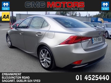 2017 Lexus IS - photo 7