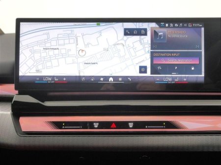 2026 BMW 5-Series - photo 8