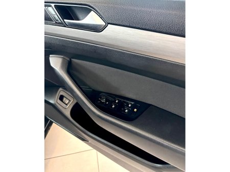 2016 Volkswagen Passat - photo 16