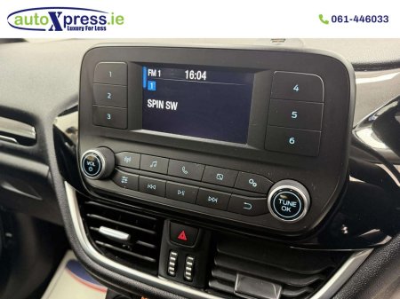 2017 Ford Fiesta - photo 4