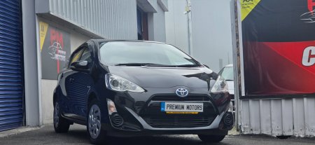 2015 Toyota Aqua - photo 2