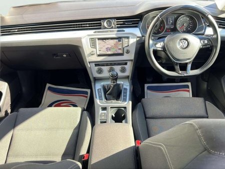 2017 Volkswagen Passat - photo 5