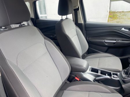 2017 Ford Kuga - photo 8