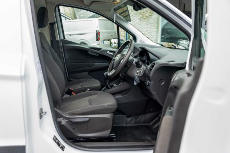 2021 Ford Transit Courier - photo 19