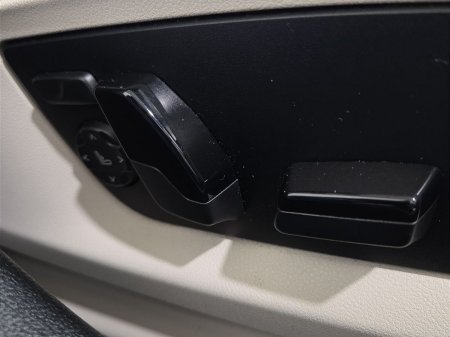 2023 BMW 5-Series - photo 27