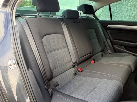 2021 Volkswagen Passat - photo 17