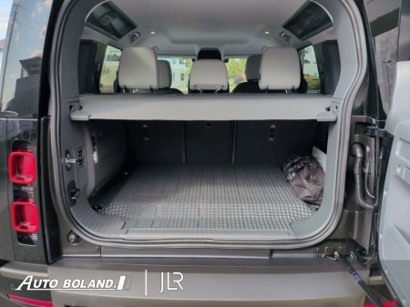 2025 Land Rover Defender - photo 13