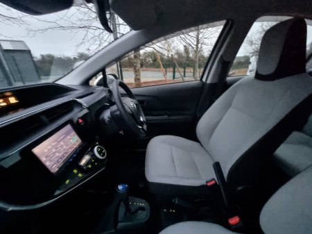 2020 Toyota Aqua - photo 14