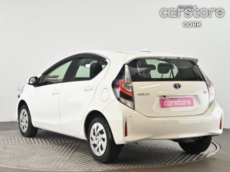 2021 Toyota Aqua - photo 3