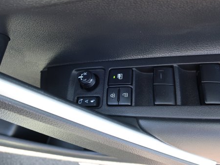 2023 Toyota Corolla - photo 17