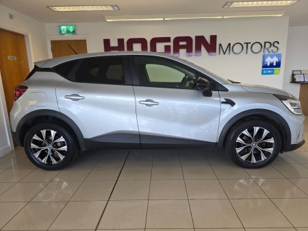 2024 Renault Captur - photo 3