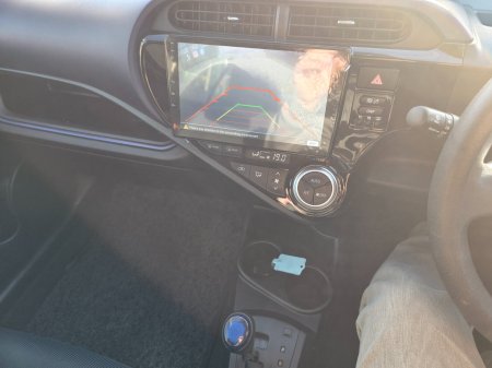 2015 Toyota Aqua - photo 10
