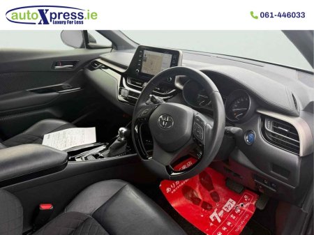 2021 Toyota C-HR - photo 2