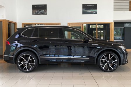 2024 Volkswagen Tiguan Allspace - photo 2