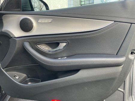 2017 Mercedes-Benz E-Class - photo 17