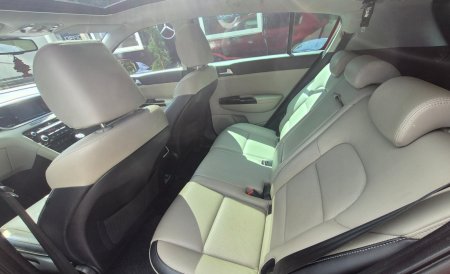 2020 Kia Sportage - photo 12