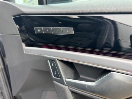 2021 Volkswagen Touareg - photo 12