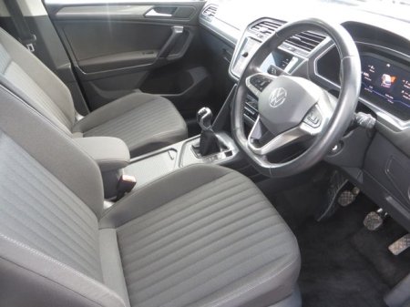 2024 Volkswagen Tiguan Allspace - photo 11