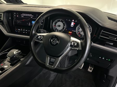 2019 Volkswagen Touareg - photo 20