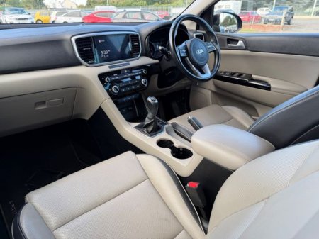 2021 Kia Sportage - photo 10