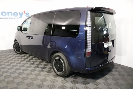 2027 Hyundai Staria - photo 7