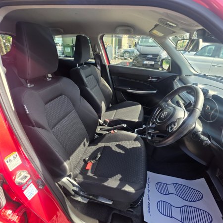 2018 Suzuki Swift - photo 14