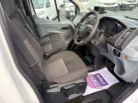 2018 Ford Transit - photo 12