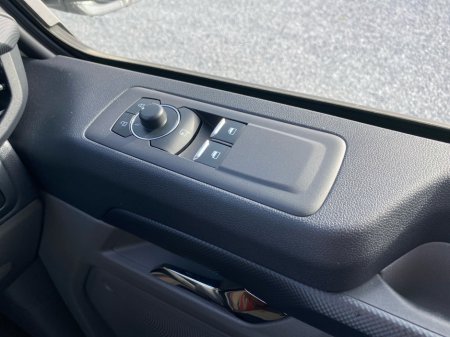 2026 Ford Transit Custom - photo 14