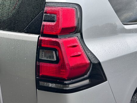 2021 Toyota Land Cruiser - photo 9
