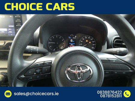 2021 Toyota Yaris - photo 9