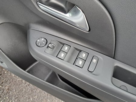 2027 Opel Corsa - photo 28
