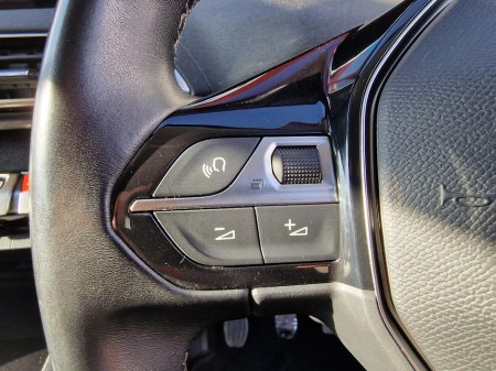 2020 Peugeot 5008 - photo 16