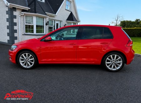 2020 Volkswagen Golf - photo 2