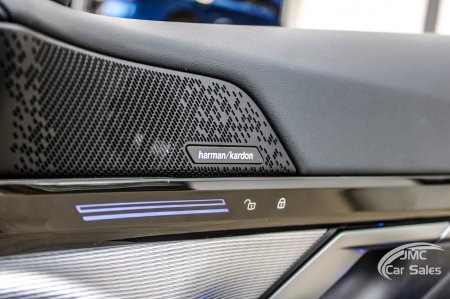 2024 BMW 5-Series - photo 33