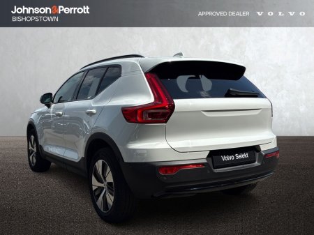2023 Volvo XC40 - photo 3