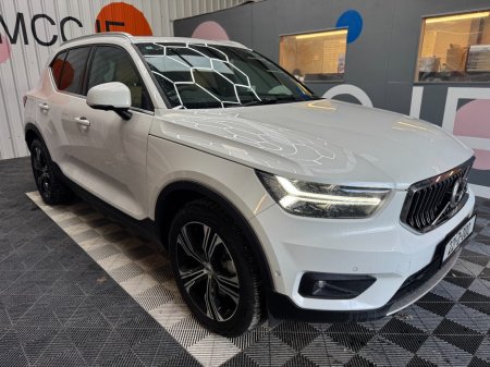2022 Volvo XC40 2022 VOLVO Xc40 RECHARGE PLUG-IN HYBRID T5 INS AUTOMATIC/ CRUISE CONTROL / 360 CAMERA / ELECTRIC MEM
