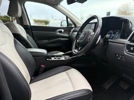 2023 Kia Sorento - photo 13