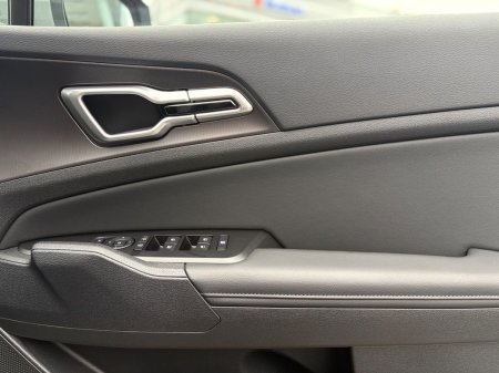 2026 Kia Sportage - photo 8