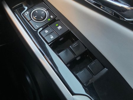 2015 Lexus IS - photo 13