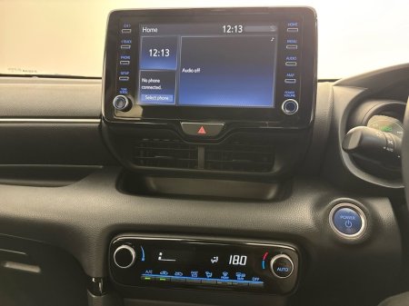 2022 Toyota Yaris - photo 15