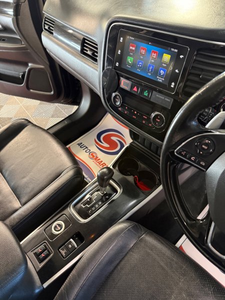 2018 Mitsubishi Outlander - photo 9