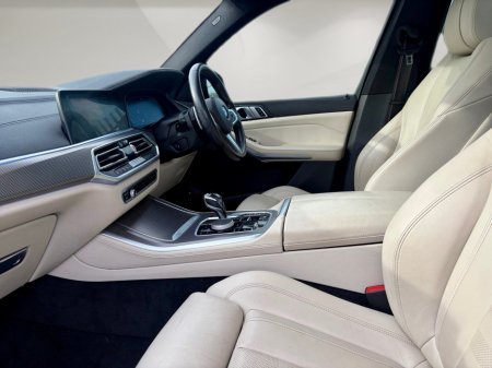 2021 BMW X5 - photo 12