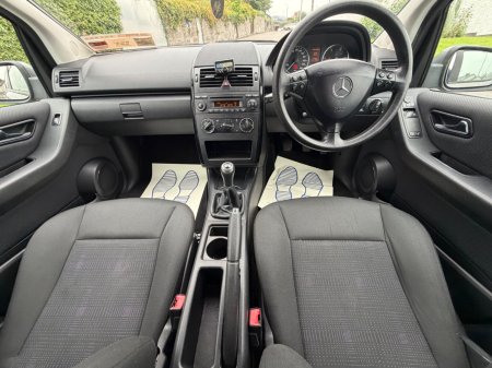 2011 Mercedes-Benz A-Class - photo 16