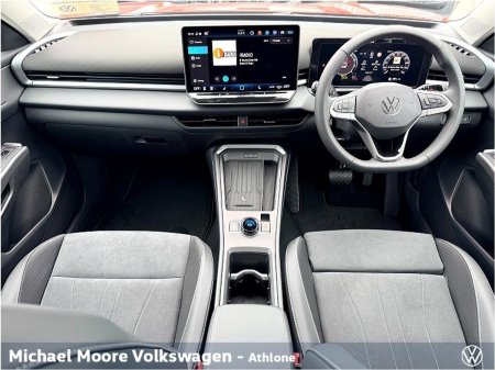 2027 Volkswagen T-Roc - photo 2