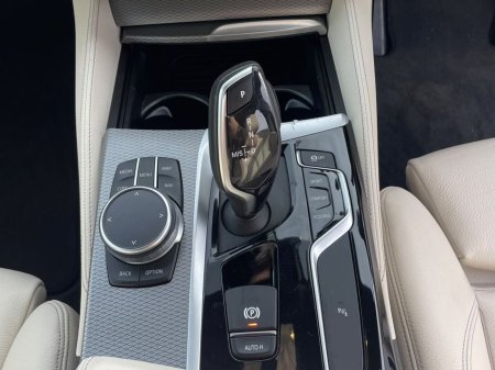 2020 BMW 5-Series - photo 9