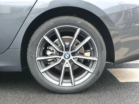 2021 BMW 3-Series - photo 14